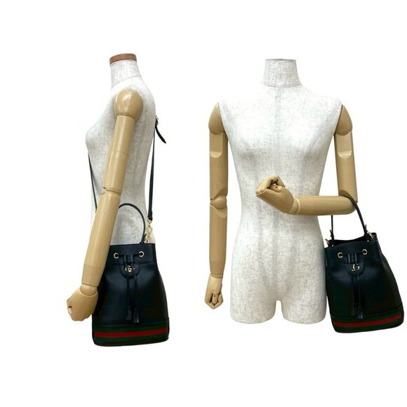 GUCCI Black Leather Shoulder Bag - Picture 2 of 10